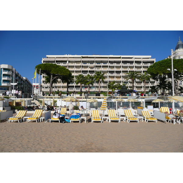 Picture France Cannes Croisette 2007-10 48 - Tour Croisette