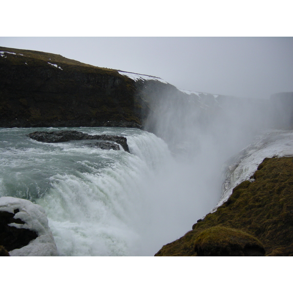 Picture Iceland Gullfoss 2003-03 17 - Recreation Gullfoss