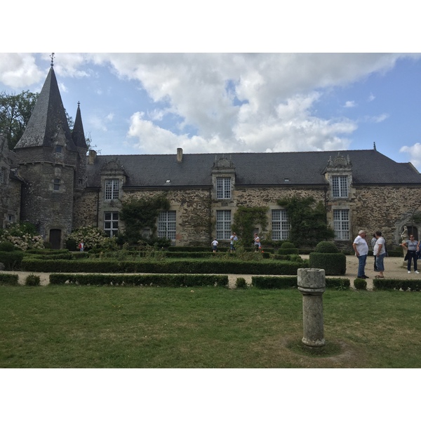 Picture France Rochefort-en-Terre 2017-08 35 - Recreation Rochefort-en-Terre