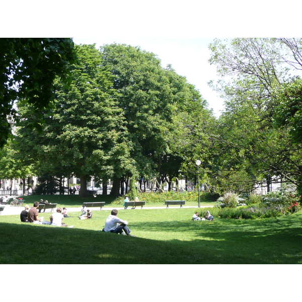 Picture France Paris Champs Elysees 2007-05 7 - Center Champs Elysees