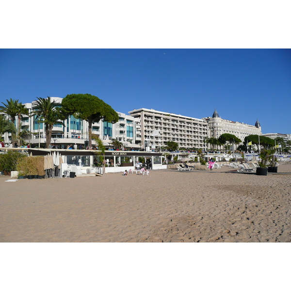 Picture France Cannes Croisette 2007-10 36 - Tour Croisette