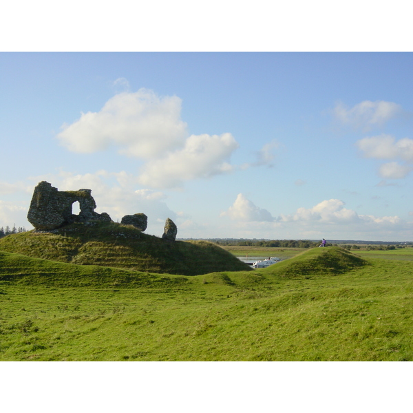 Picture Ireland Clonmacnoise 2003-09 7 - Tour Clonmacnoise