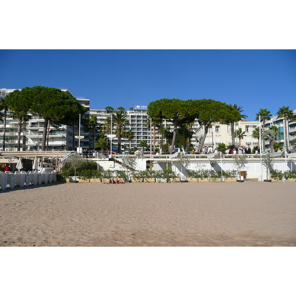 Picture France Cannes Croisette 2007-10 39 - Center Croisette