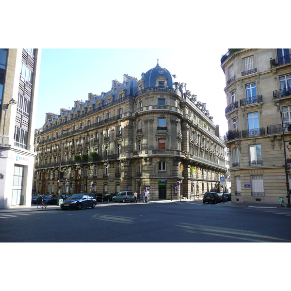 Picture France Paris 8th Arrondissement Rue Rembrandt 2007-09 11 - Tours Rue Rembrandt