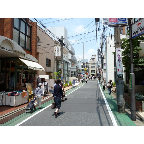 Picture Japan Tokyo Omotesando 2010-06 19 - Tour Omotesando