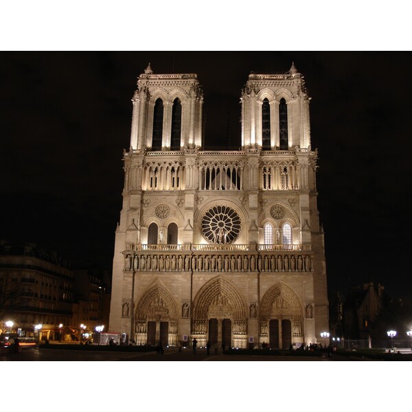 Picture France Paris Notre Dame 2006-03 3 - Tours Notre Dame