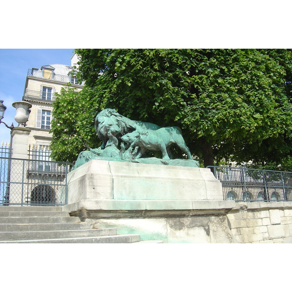 Picture France Paris Garden of Tuileries 2007-05 335 - Journey Garden of Tuileries