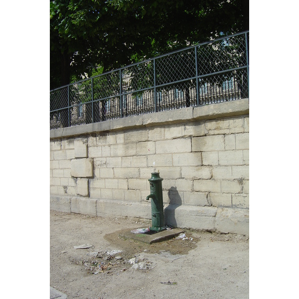 Picture France Paris Garden of Tuileries 2007-05 344 - Discovery Garden of Tuileries