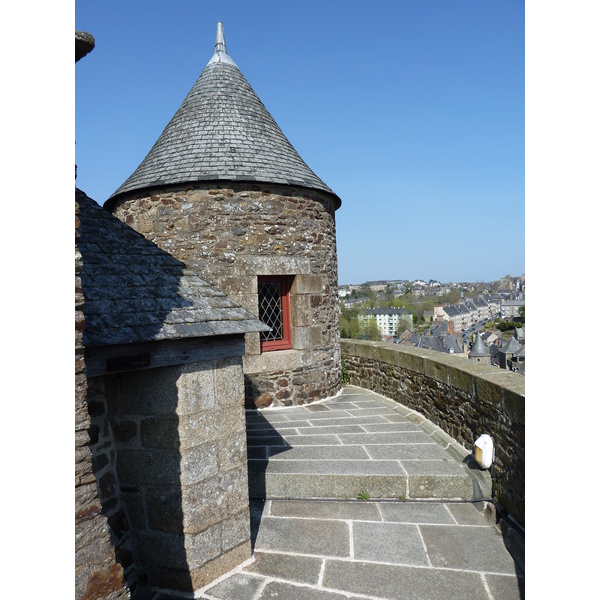 Picture France Fougeres 2010-04 165 - Tours Fougeres