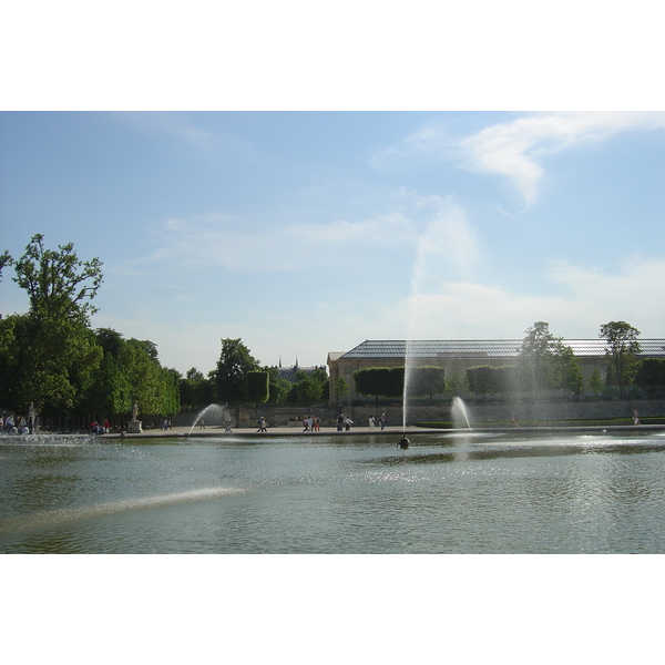 Picture France Paris Garden of Tuileries 2007-05 0 - Center Garden of Tuileries