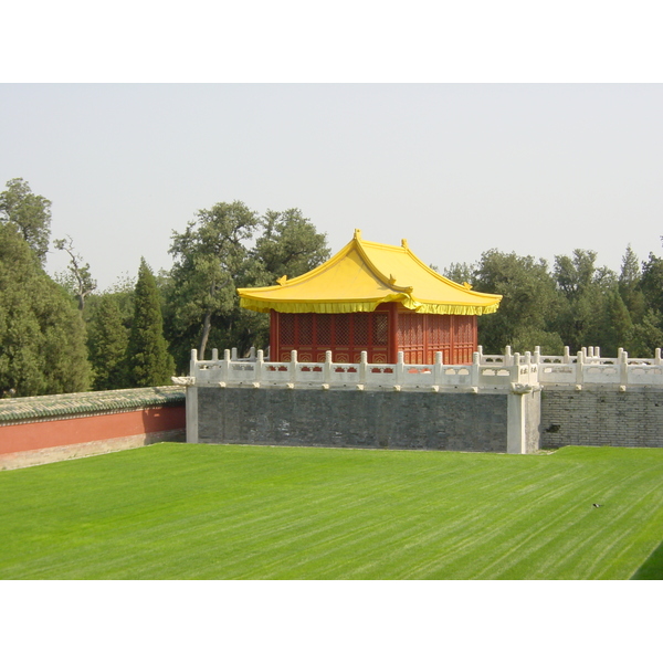 Picture China Beijing Temple of Heaven 2002-05 49 - Center Temple of Heaven