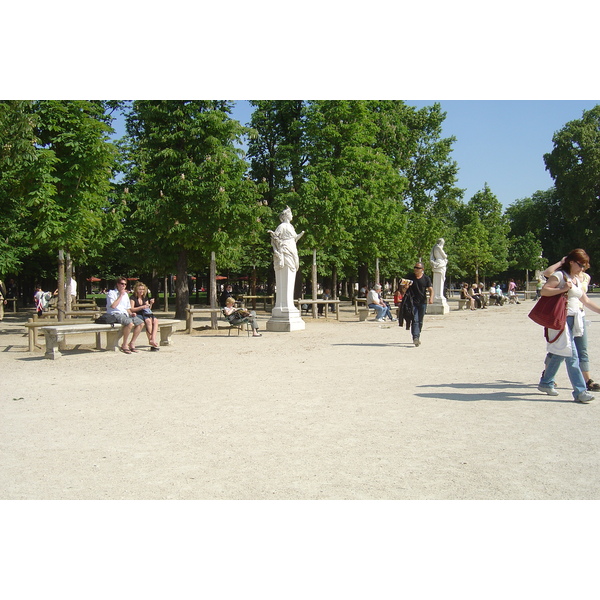 Picture France Paris Garden of Tuileries 2007-05 33 - Tours Garden of Tuileries