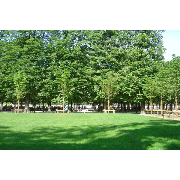 Picture France Paris Garden of Tuileries 2007-05 65 - History Garden of Tuileries