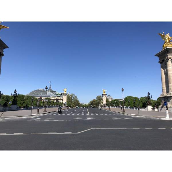 Picture France Paris lockdown 2020-04 210 - Tour Paris lockdown