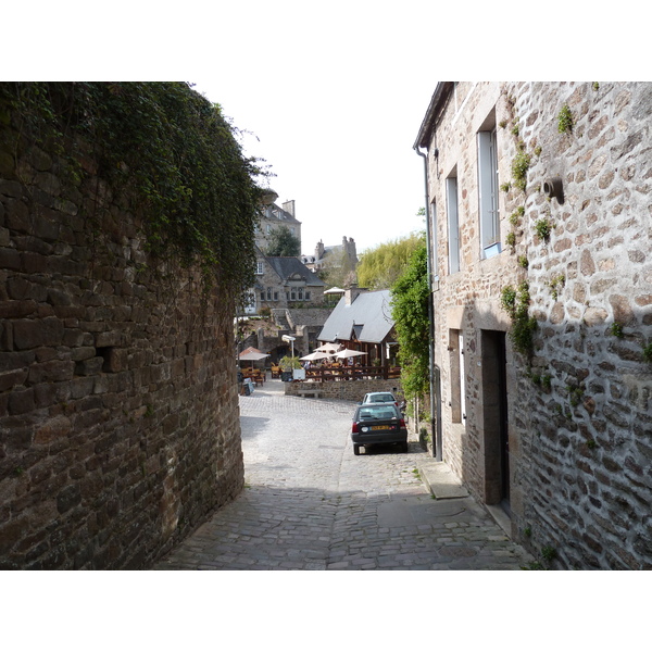 Picture France Dinan Dinan city walls 2010-04 25 - Recreation Dinan city walls