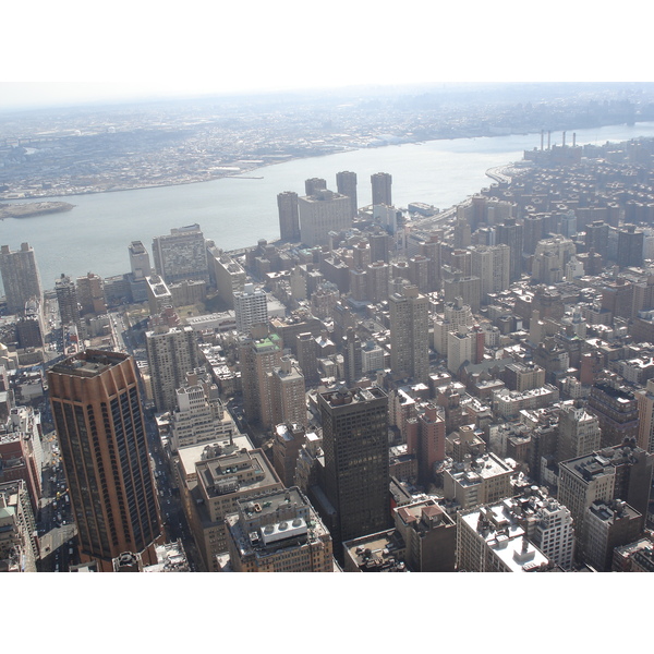 Picture United States New York Empire state building 2006-03 61 - Center Empire state building