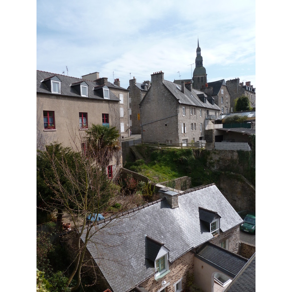 Picture France Dinan Dinan city walls 2010-04 37 - Tours Dinan city walls