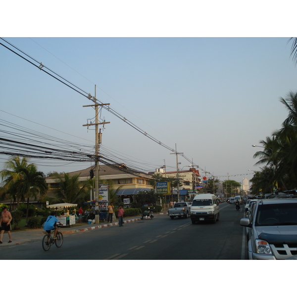 Picture Thailand Jomtien Jomtien Sainueng 2008-01 13 - Discovery Jomtien Sainueng