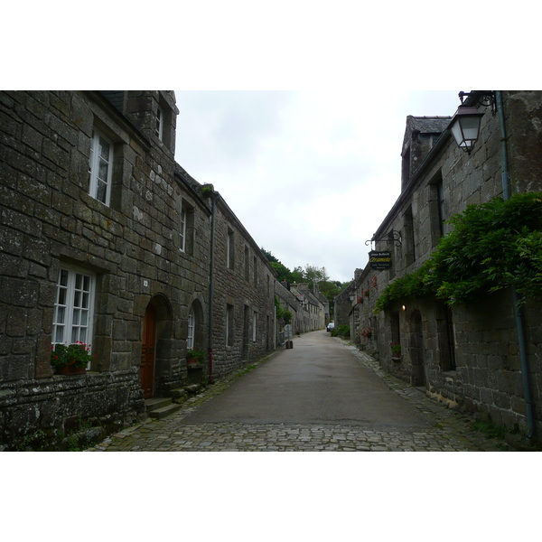 Picture France Locronan 2008-07 4 - Journey Locronan