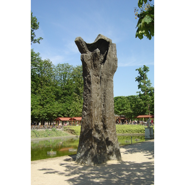 Picture France Paris Garden of Tuileries 2007-05 365 - History Garden of Tuileries