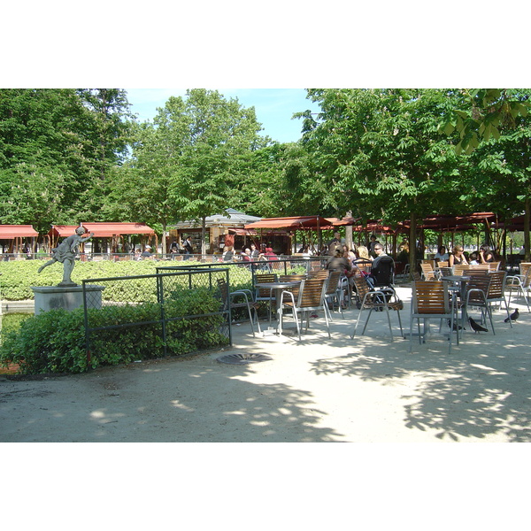 Picture France Paris Garden of Tuileries 2007-05 312 - Discovery Garden of Tuileries