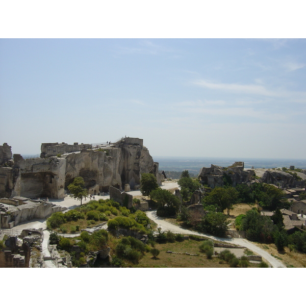 Picture France Baux de Provence 2004-08 15 - Recreation Baux de Provence