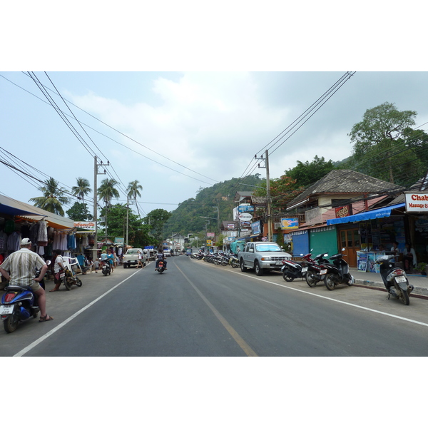 Picture Thailand Ko Chang Island road 2011-02 22 - Journey Island road