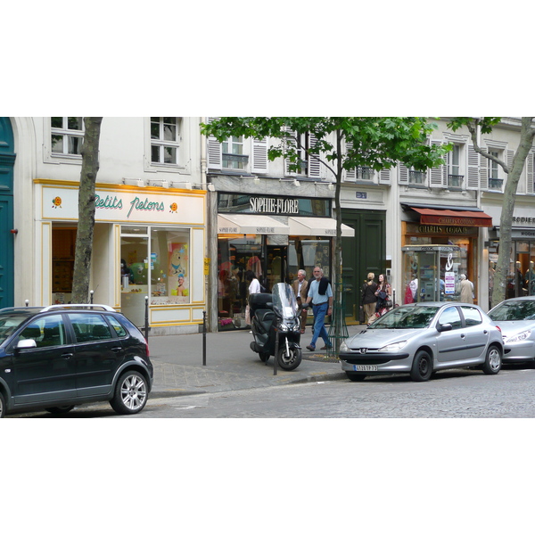 Picture France Paris 8th Arrondissement Rue Tronchet 2007-05 7 - Tours Rue Tronchet