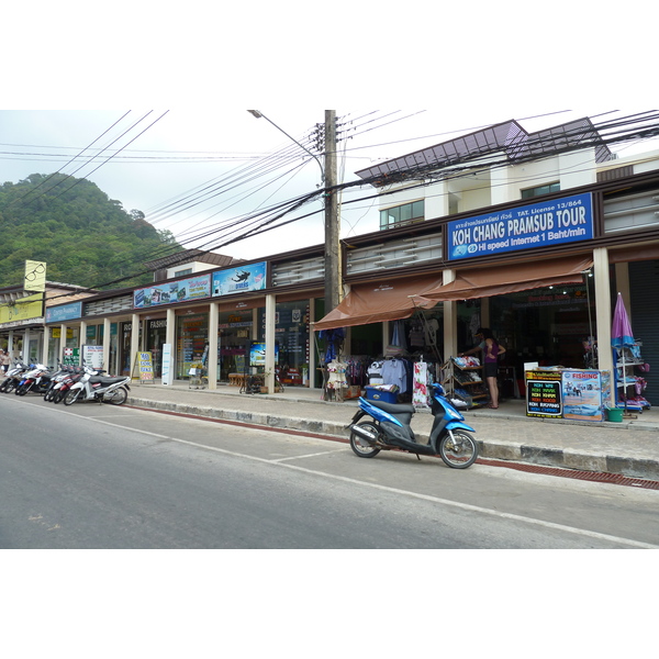 Picture Thailand Ko Chang Island road 2011-02 7 - Tours Island road