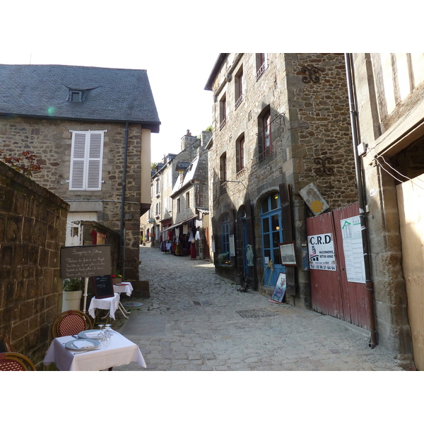 Picture France Dinan Dinan Riverside 2010-04 45 - Tour Dinan Riverside