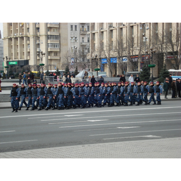 Picture Ukraine Kiev Kreschatyk Street 2007-03 42 - Recreation Kreschatyk Street