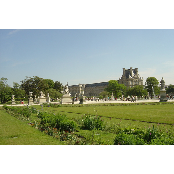 Picture France Paris Garden of Tuileries 2007-05 313 - Around Garden of Tuileries