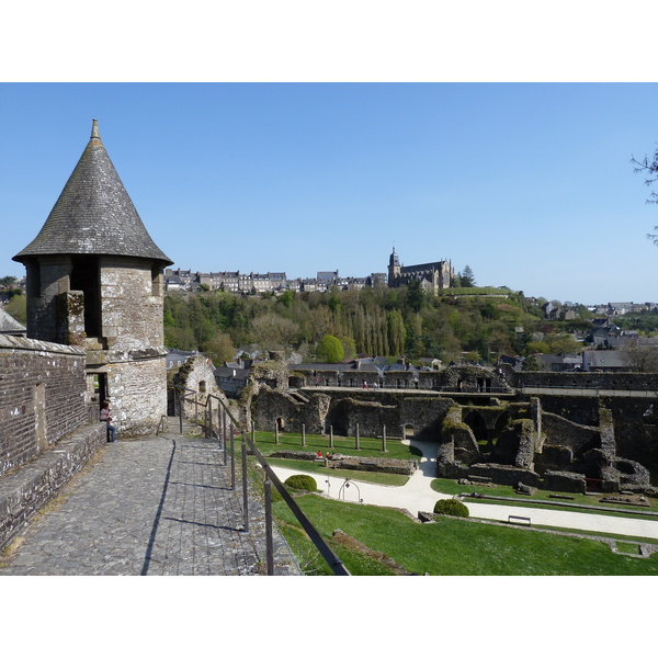 Picture France Fougeres 2010-04 22 - Center Fougeres