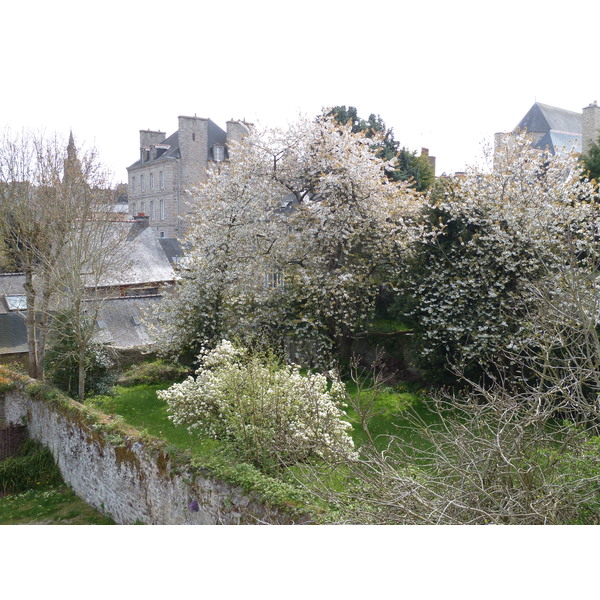 Picture France Dinan Dinan city walls 2010-04 45 - History Dinan city walls