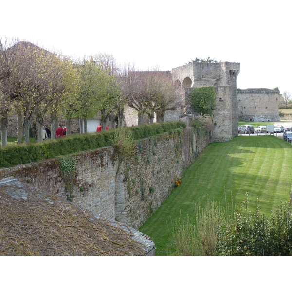 Picture France Dinan Dinan city walls 2010-04 39 - Recreation Dinan city walls