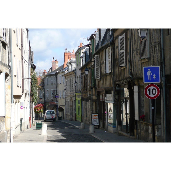 Picture France Bourges 2008-04 18 - Tour Bourges