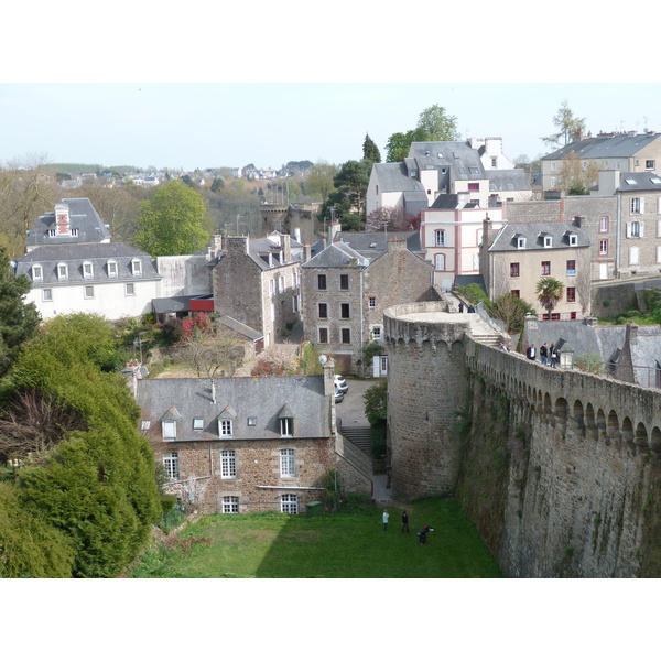 Picture France Dinan Dinan city walls 2010-04 5 - Tours Dinan city walls