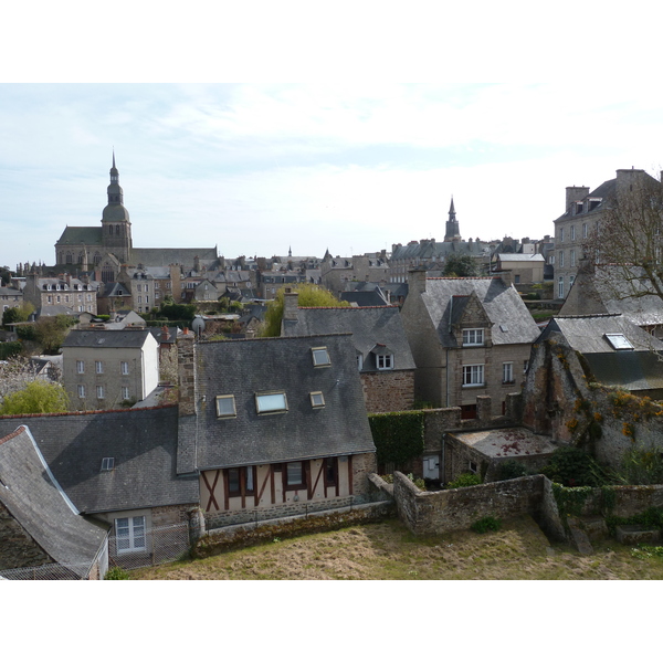 Picture France Dinan Dinan city walls 2010-04 3 - Center Dinan city walls