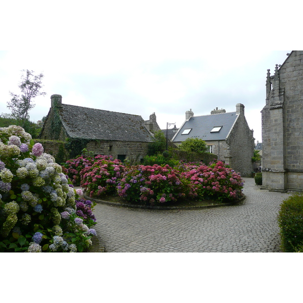 Picture France Locronan 2008-07 69 - Recreation Locronan