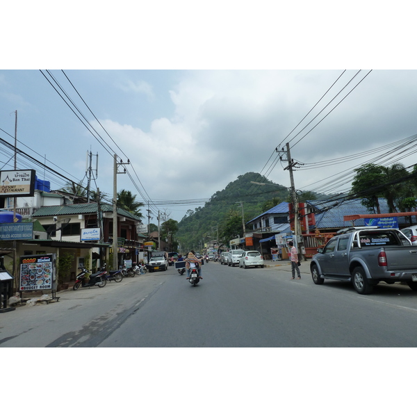 Picture Thailand Ko Chang Island road 2011-02 77 - History Island road