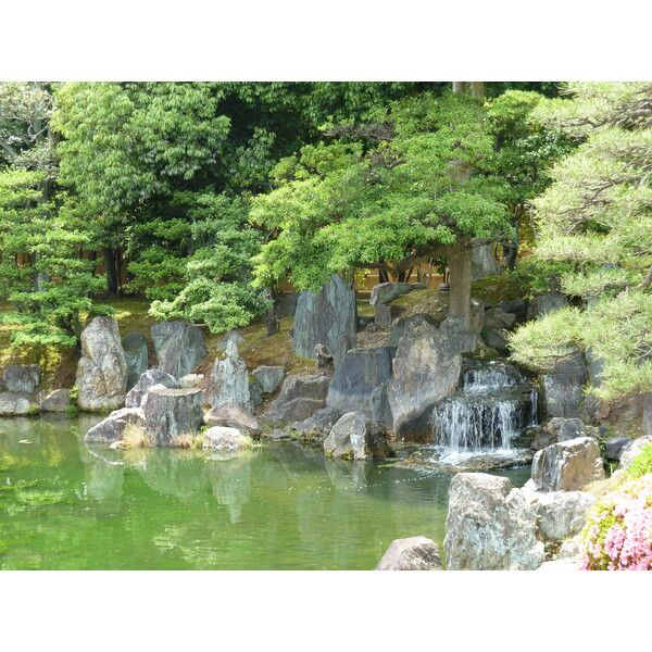 Picture Japan Kyoto Nijo Castle Ninomaru Garden 2010-06 17 - Center Ninomaru Garden