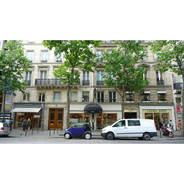 Picture France Paris 8th Arrondissement Rue Tronchet 2007-05 2 - Center Rue Tronchet