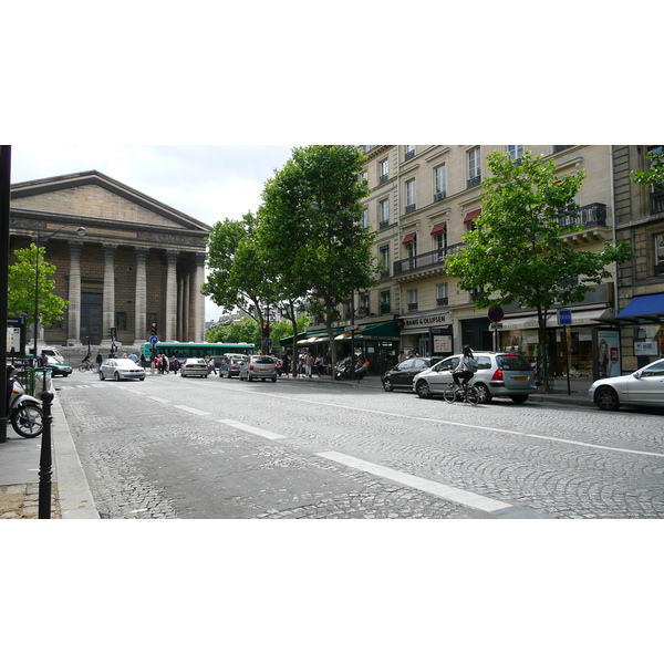 Picture France Paris 8th Arrondissement Rue Tronchet 2007-05 22 - History Rue Tronchet