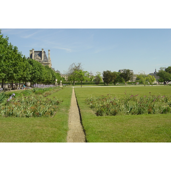 Picture France Paris Garden of Tuileries 2007-05 315 - Discovery Garden of Tuileries