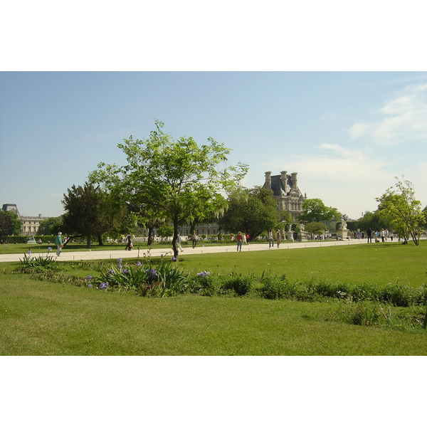 Picture France Paris Garden of Tuileries 2007-05 40 - Around Garden of Tuileries