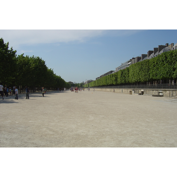 Picture France Paris Garden of Tuileries 2007-05 20 - Recreation Garden of Tuileries