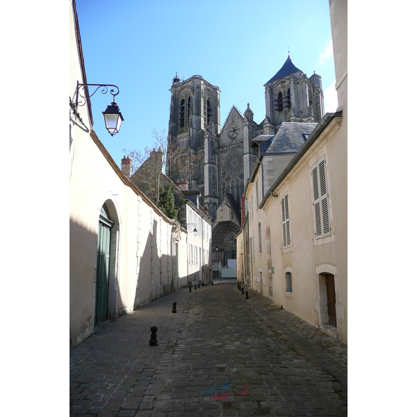 Picture France Bourges 2008-04 139 - Center Bourges