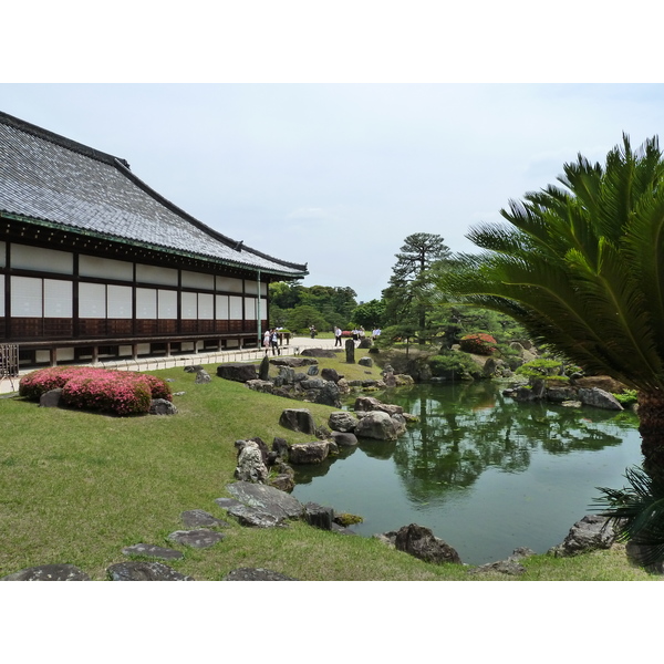 Picture Japan Kyoto Nijo Castle Ninomaru Garden 2010-06 13 - Center Ninomaru Garden