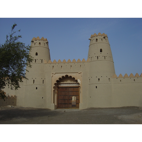 Picture United Arab Emirates Al Ain Jahli Fort 2005-03 13 - Recreation Jahli Fort