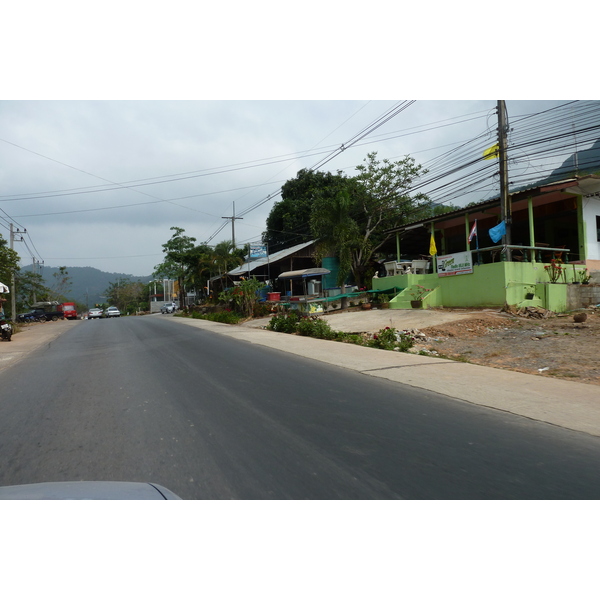 Picture Thailand Ko Chang Island road 2011-02 66 - History Island road